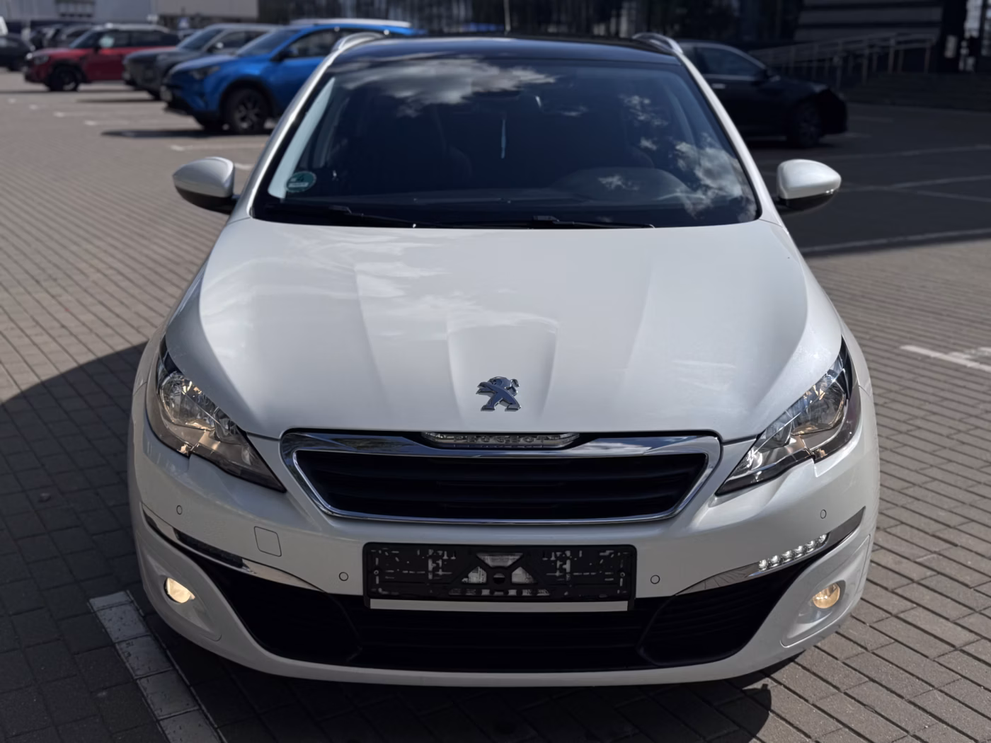 Peugeot 308 фото 6