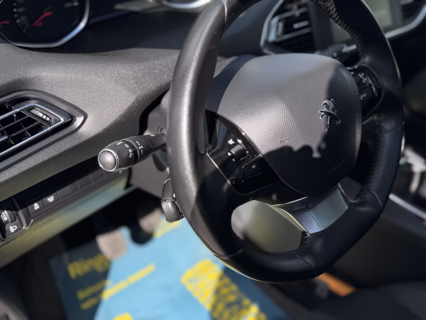Peugeot 308 фото 17