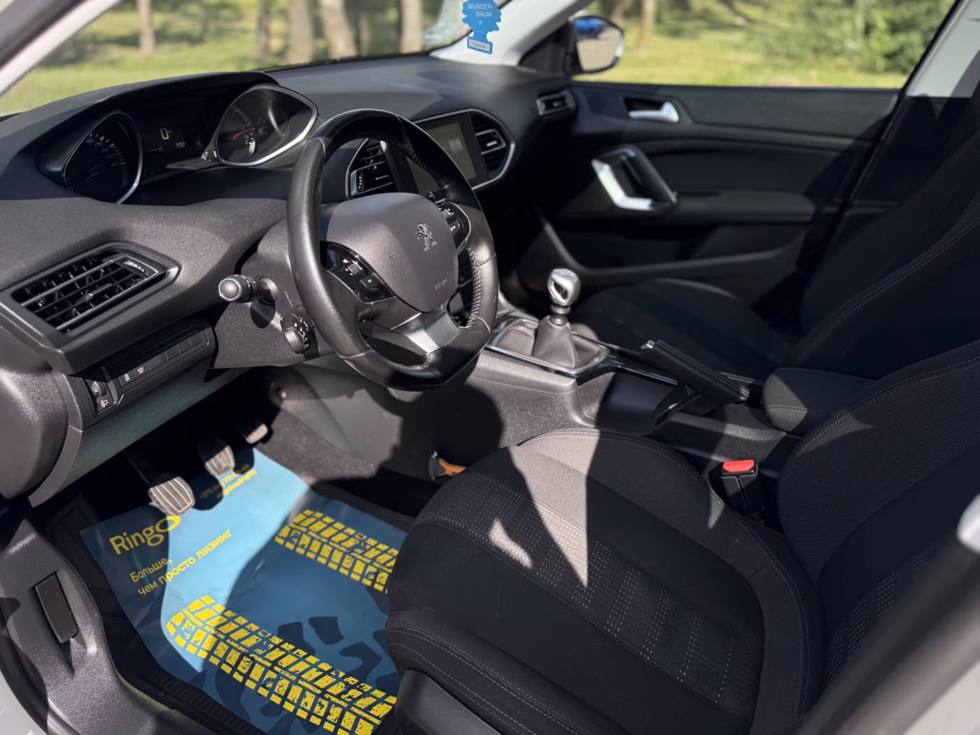 Peugeot 308 фото 16