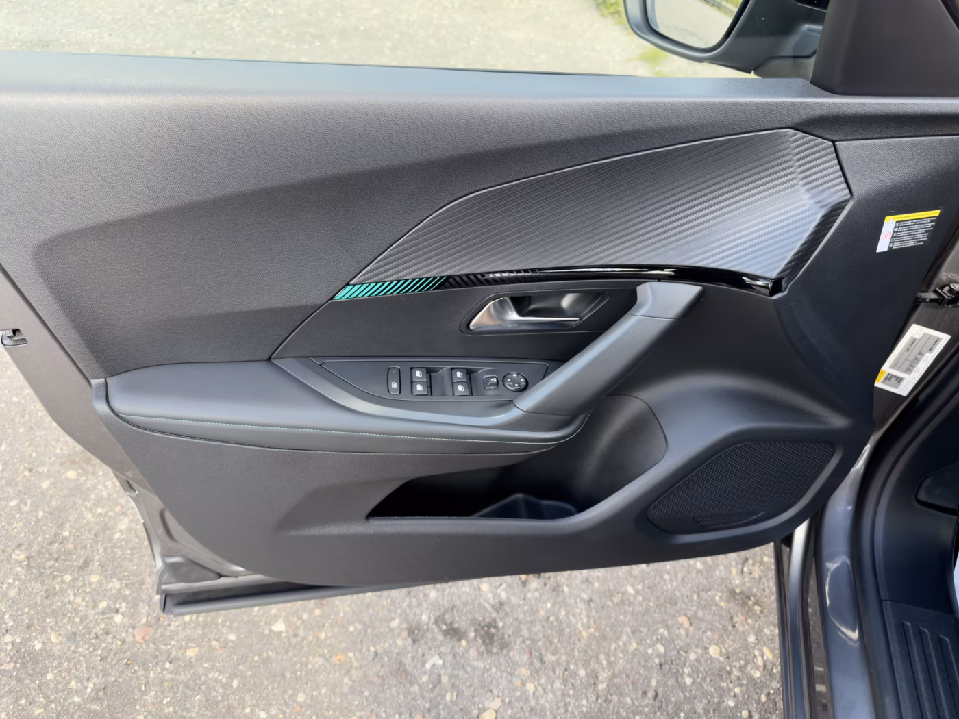 Peugeot 2008 фото 9