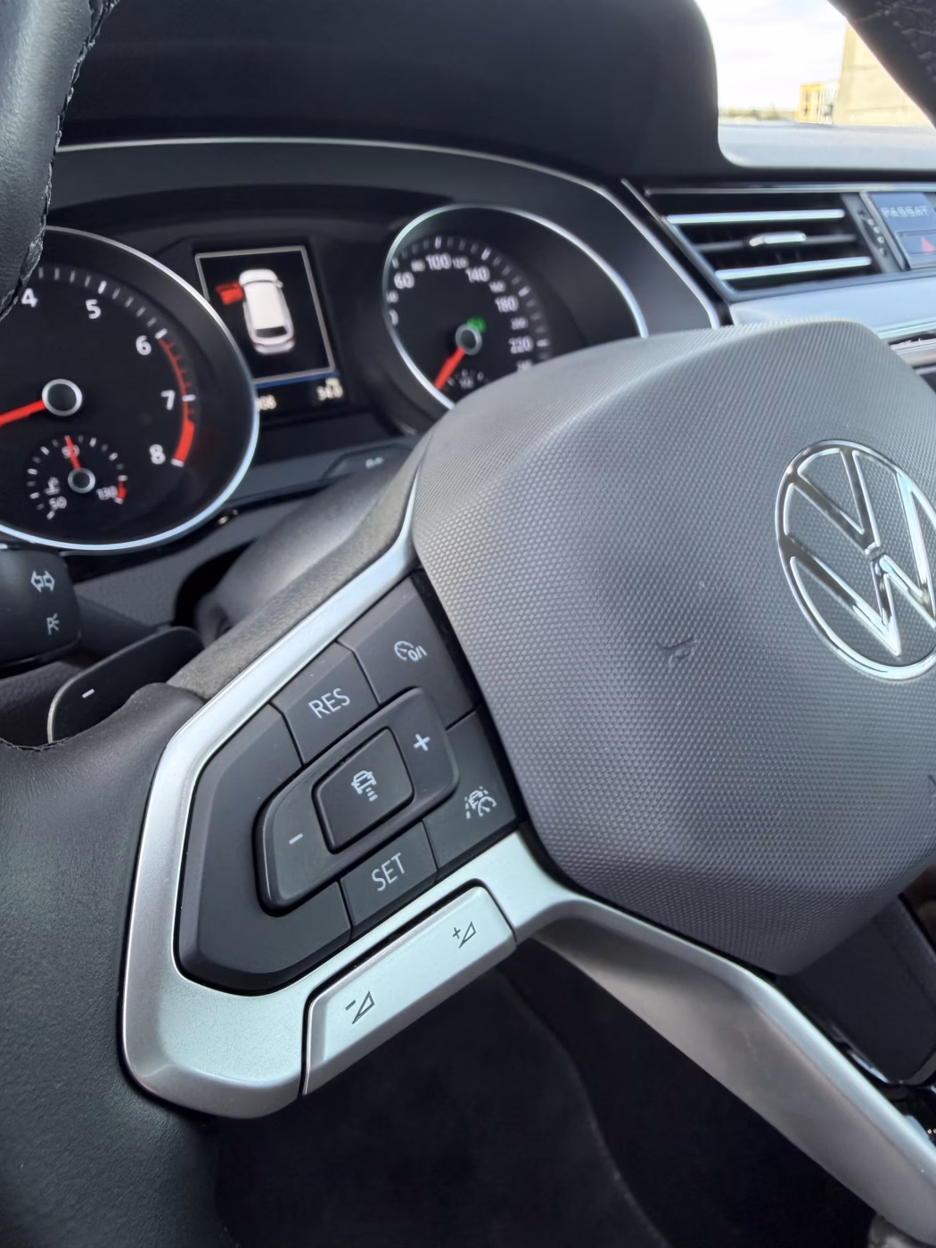 Volkswagen Passat фото 12