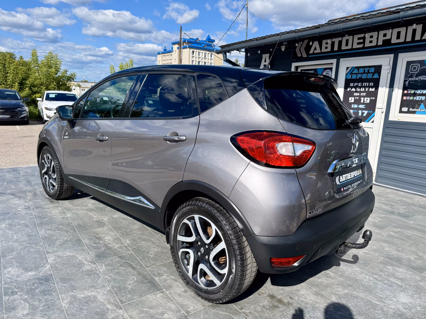 Renault Captur фото 8