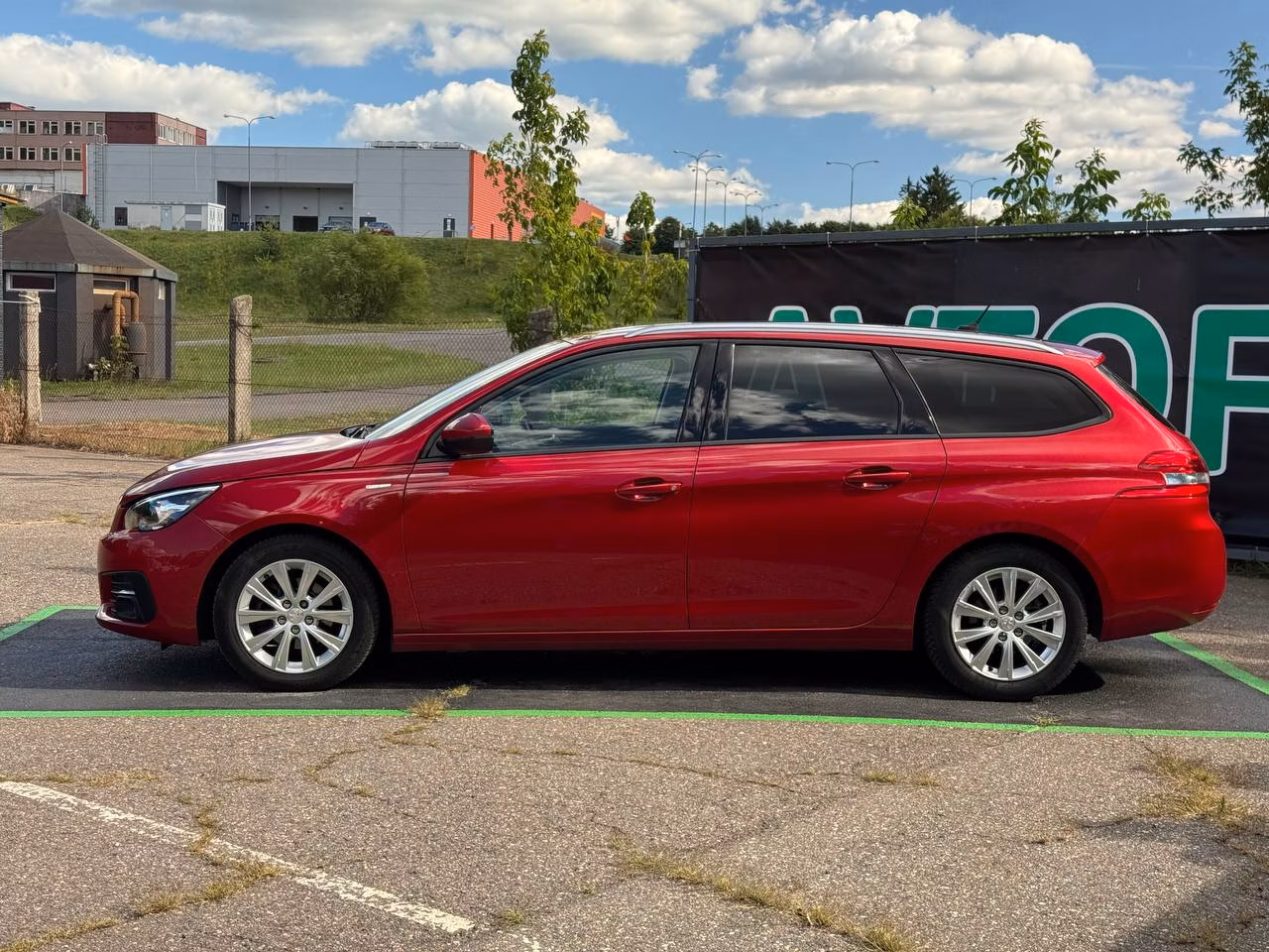 Peugeot 308 фото 4