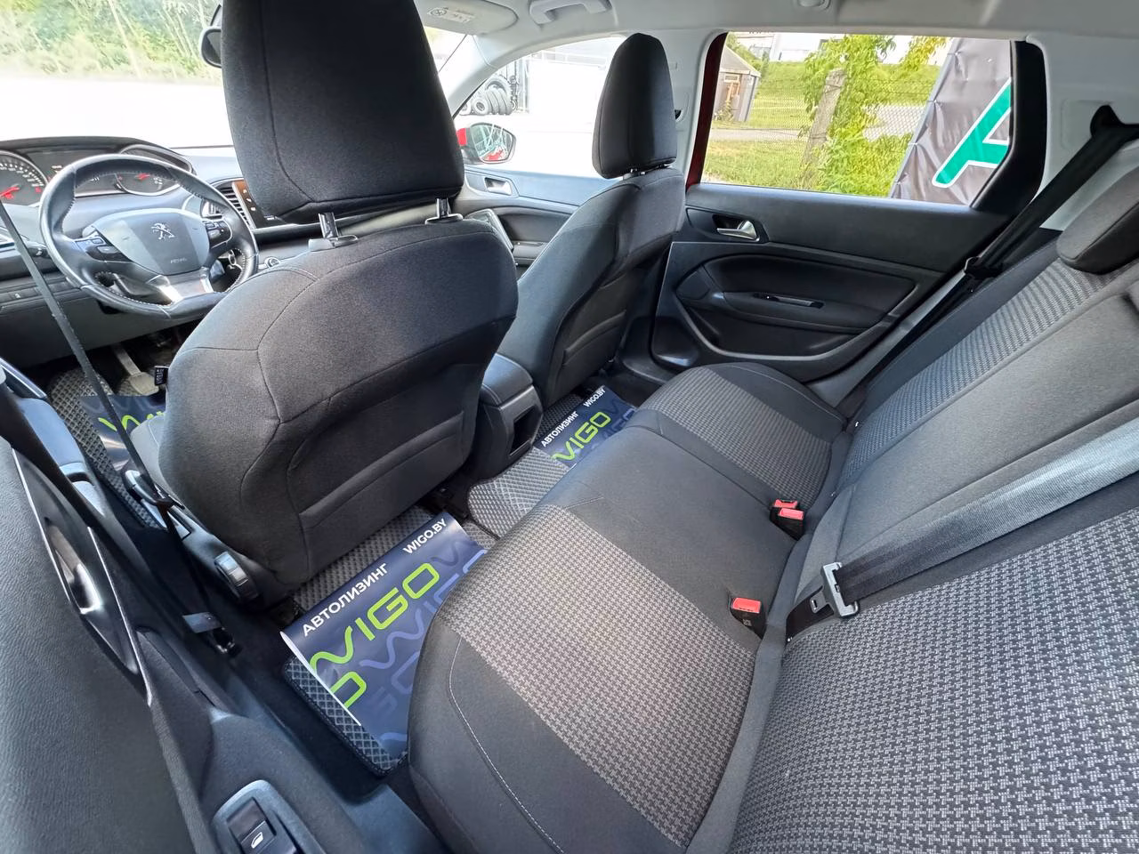 Peugeot 308 фото 11