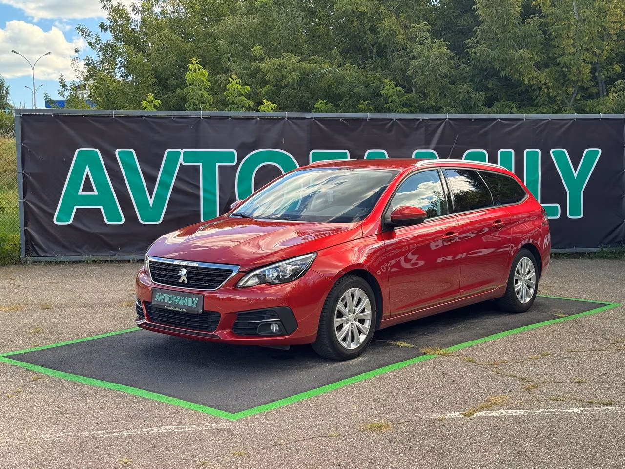 Peugeot 308 фото 2
