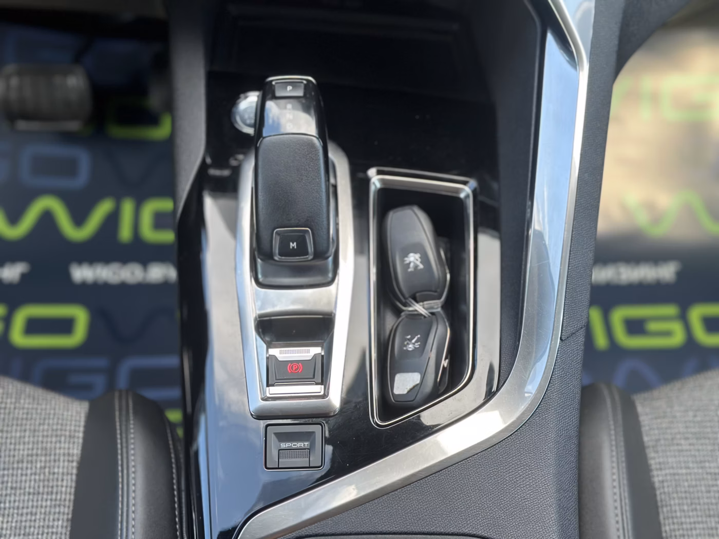 Peugeot 5008 фото 16