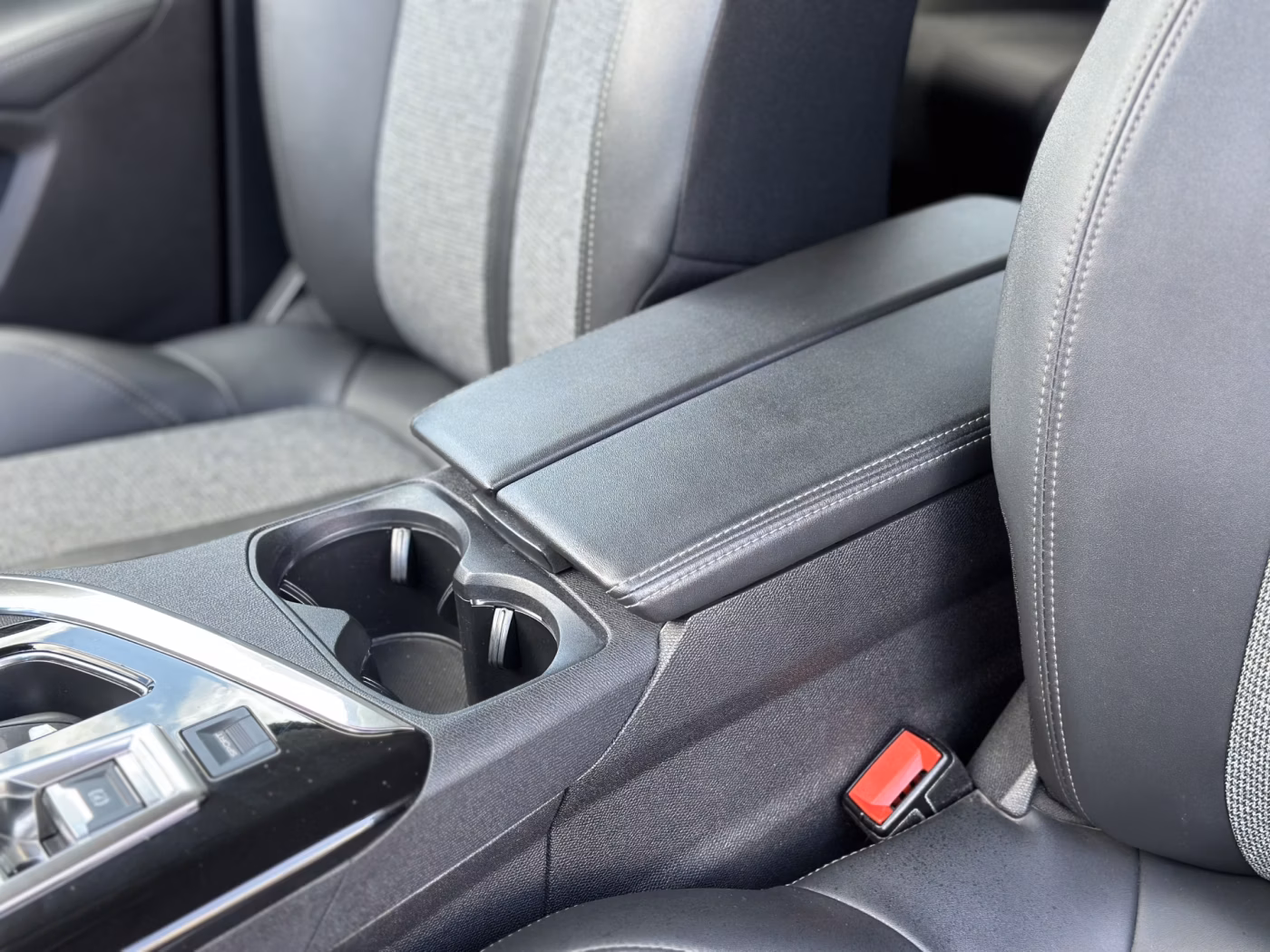 Peugeot 5008 фото 25