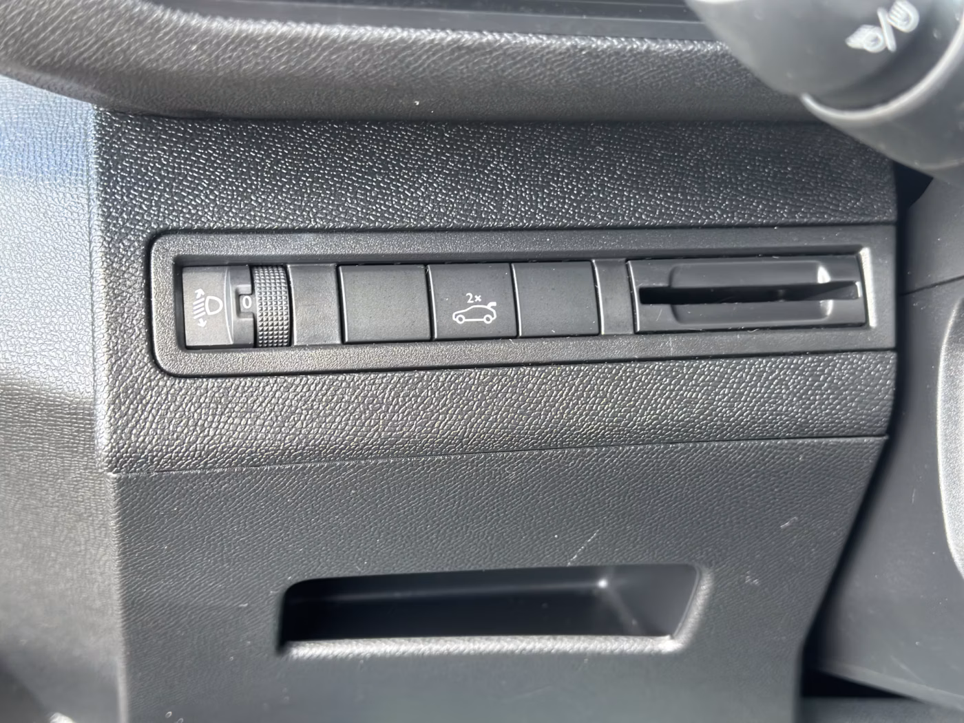Peugeot 5008 фото 18