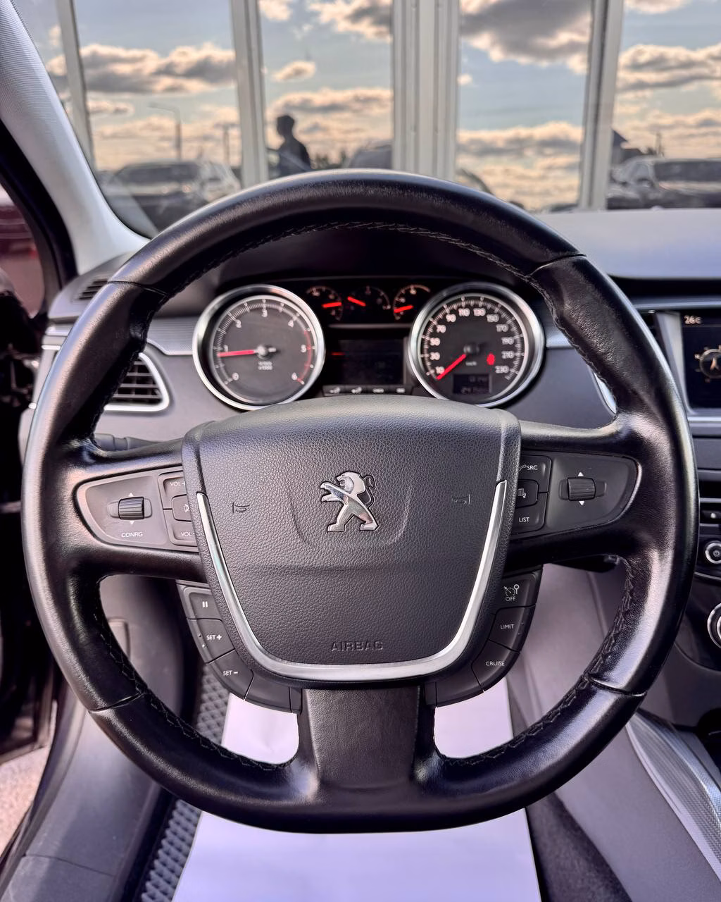 Peugeot 508 фото 15