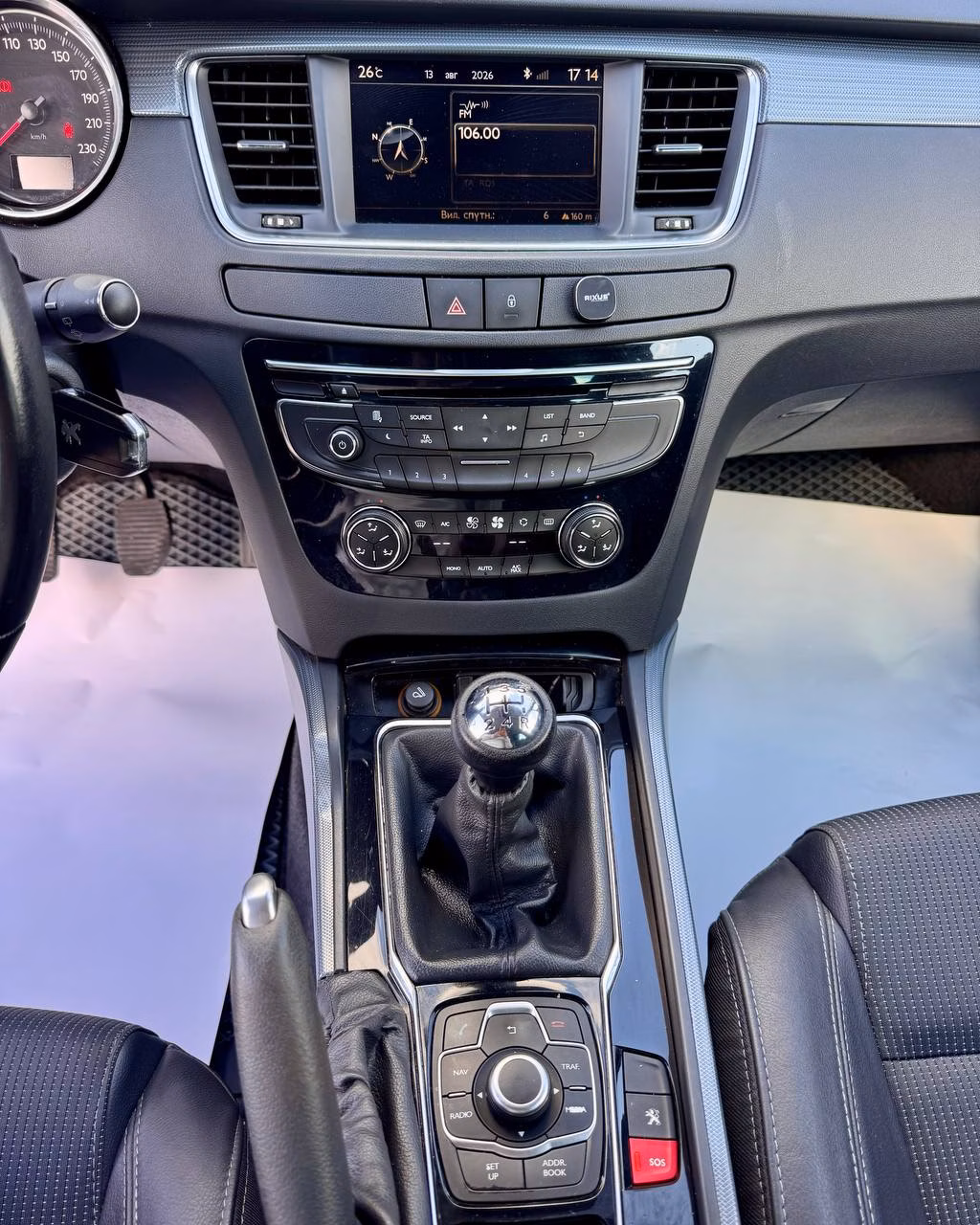 Peugeot 508 фото 17