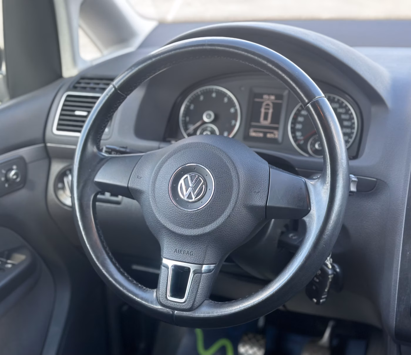 Volkswagen Touran Cross фото 14