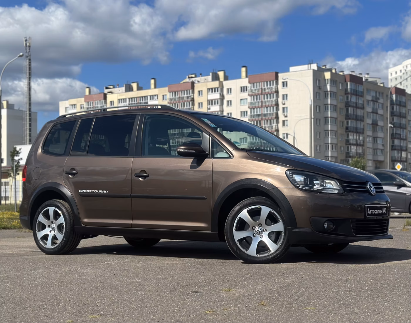 Volkswagen Touran Cross фото 4