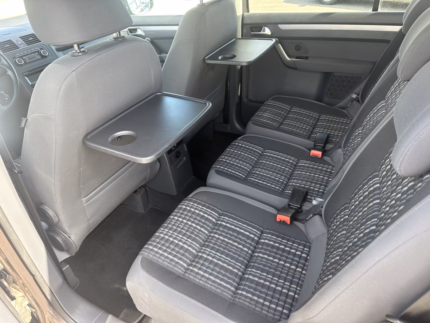 Volkswagen Touran Cross фото 9