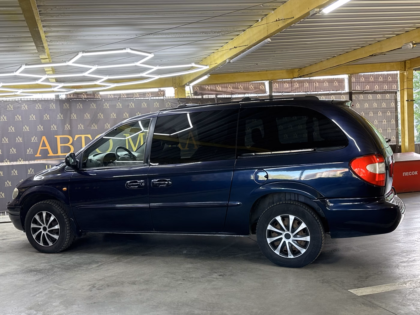 Chrysler Grand Voyager фото 7