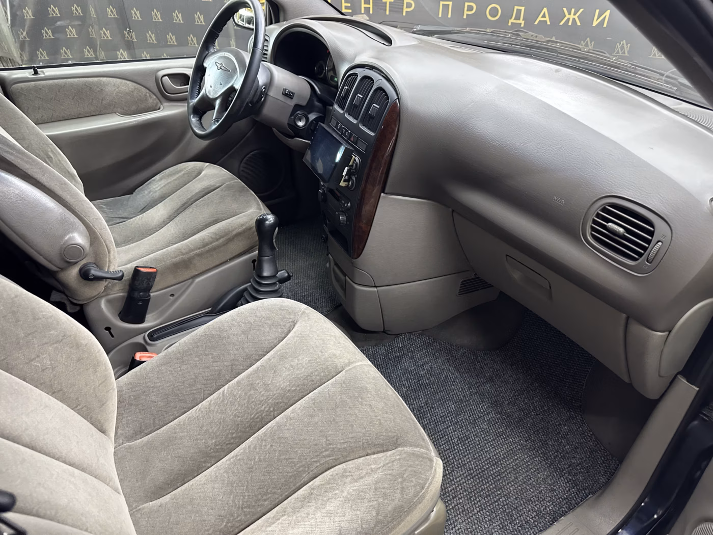 Chrysler Grand Voyager фото 22