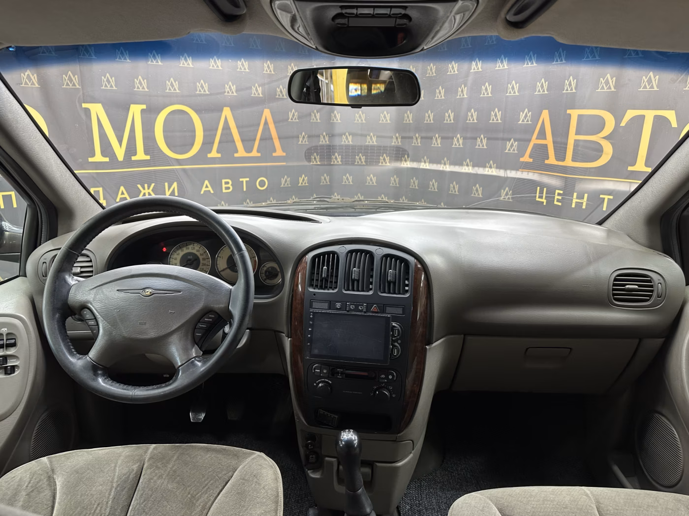 Chrysler Grand Voyager фото 10