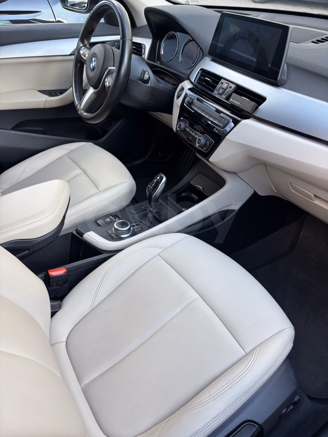 BMW X1 фото 12