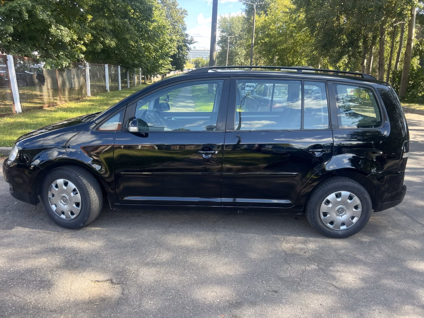 Volkswagen Touran фото 3