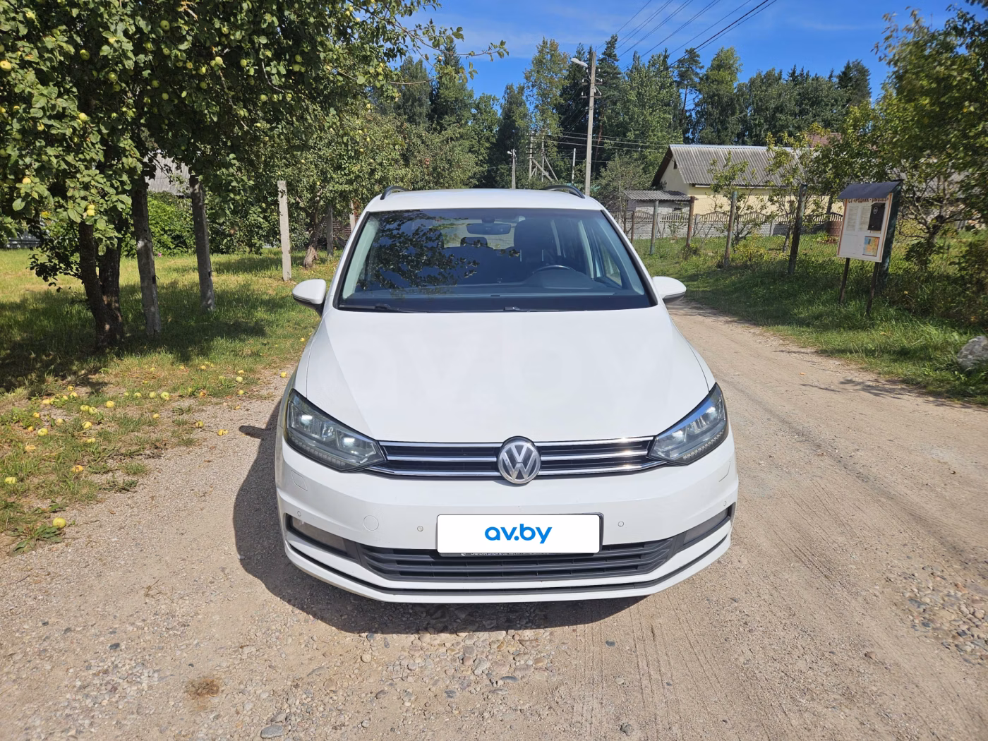 Volkswagen Touran фото 2