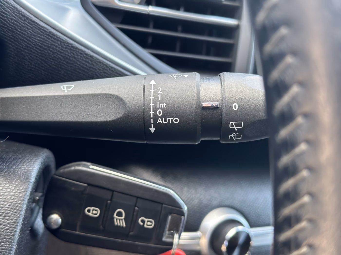 Peugeot 308 фото 23