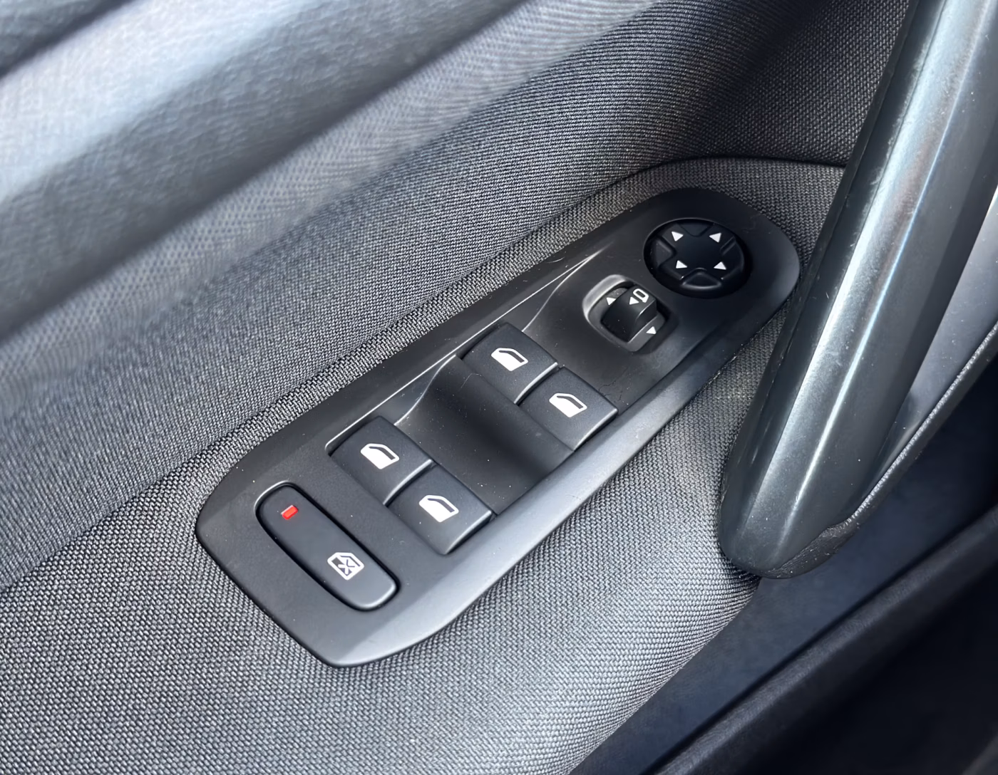 Peugeot 308 фото 20