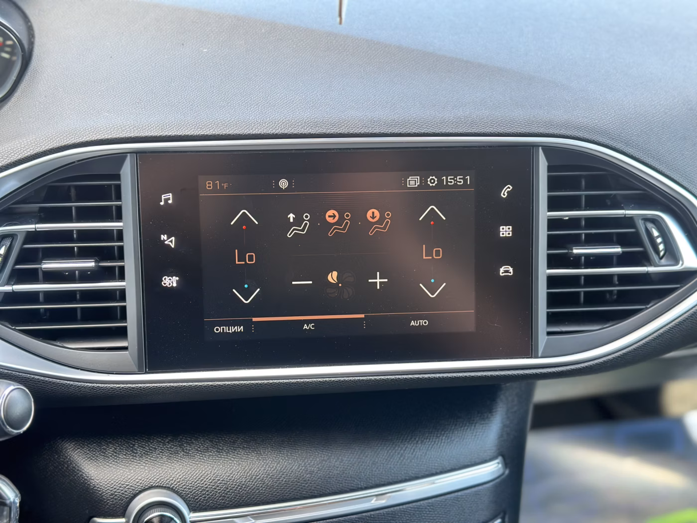 Peugeot 308 фото 16