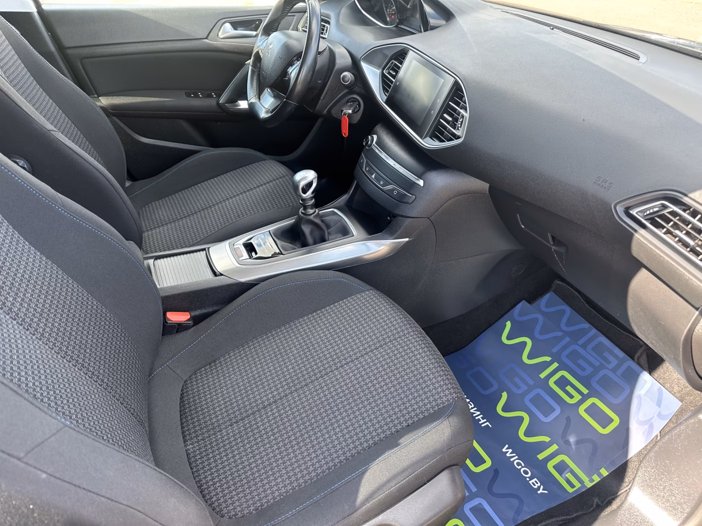 Peugeot 308 фото 12