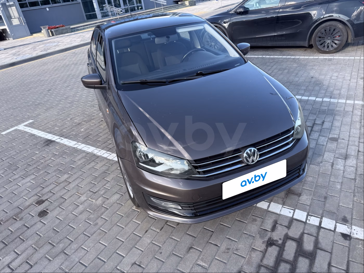 Volkswagen Polo Sedan фото 2