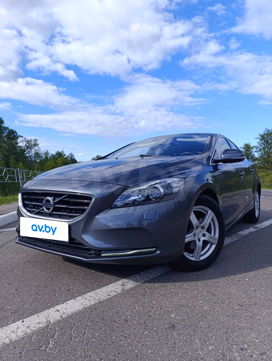 Volvo V40 фото 3