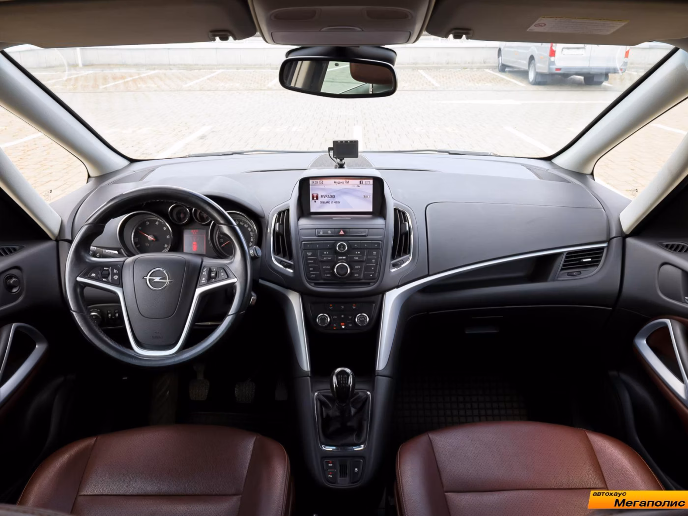 Opel Zafira фото 6