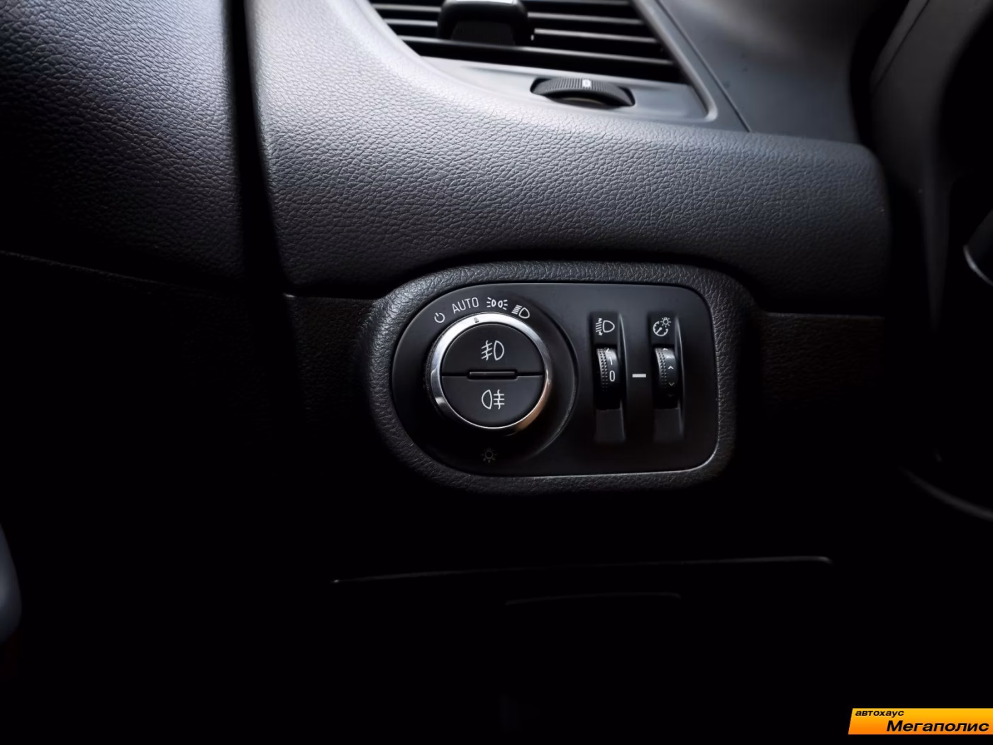 Opel Zafira фото 13