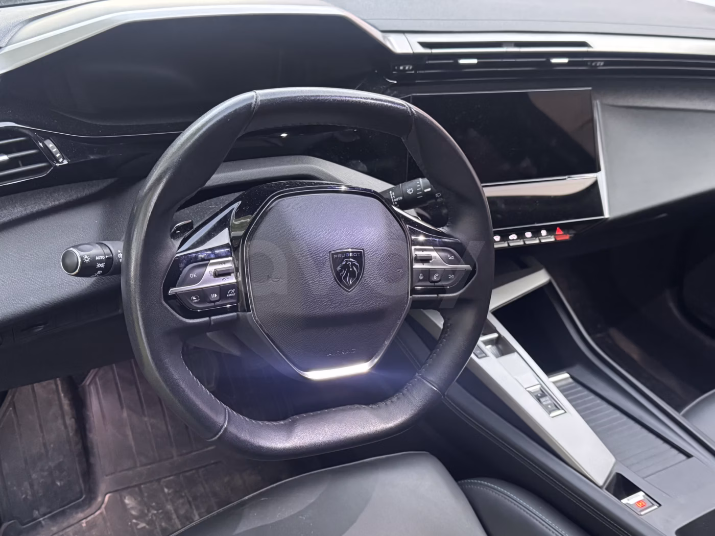 Peugeot 308 фото 11