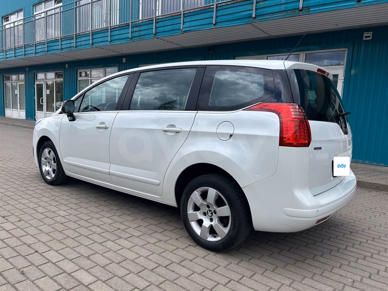 Peugeot 5008 фото 5