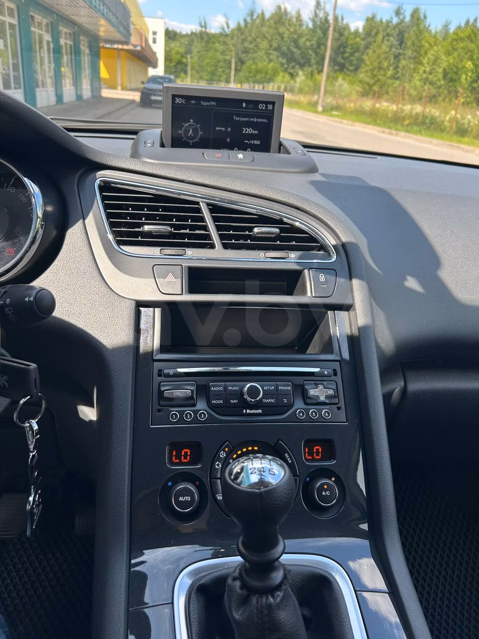 Peugeot 5008 фото 16
