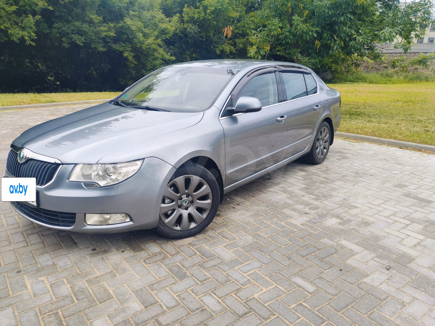 Skoda Superb фото 7