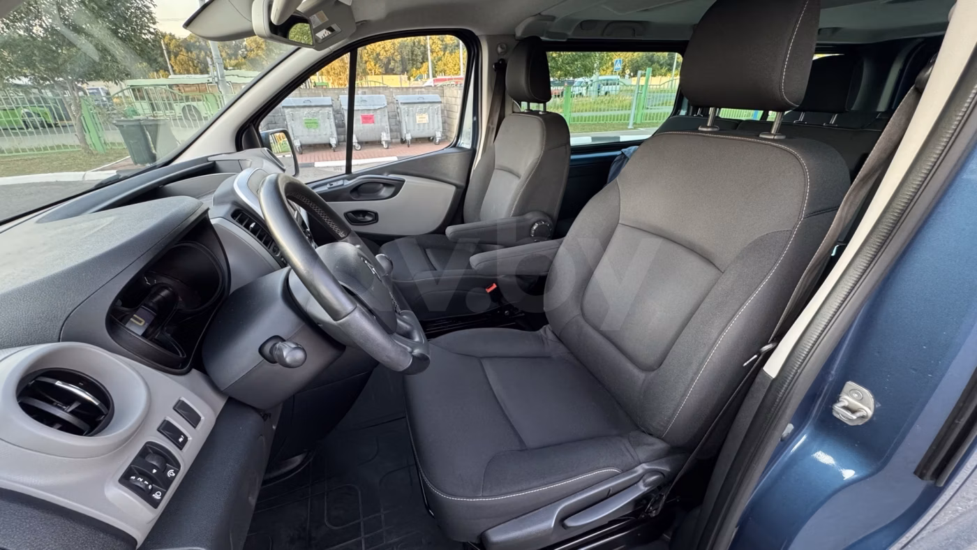Renault Trafic фото 12