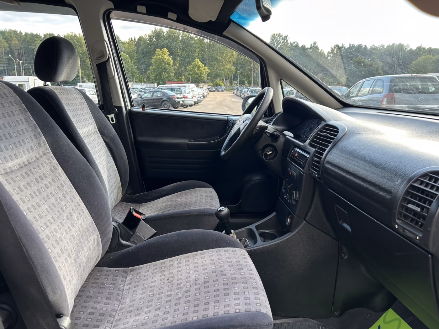 Opel Zafira фото 13