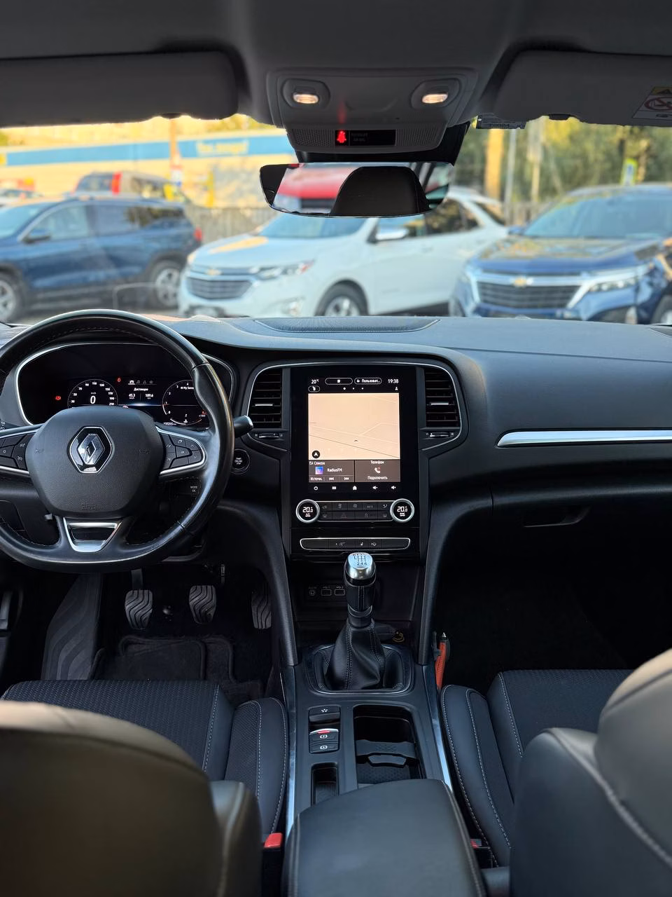 Renault Megane фото 11