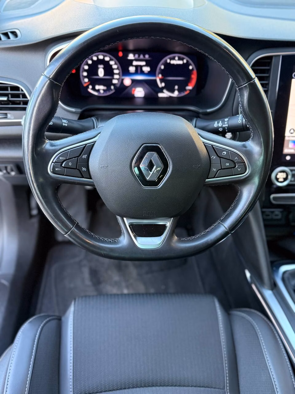 Renault Megane фото 14