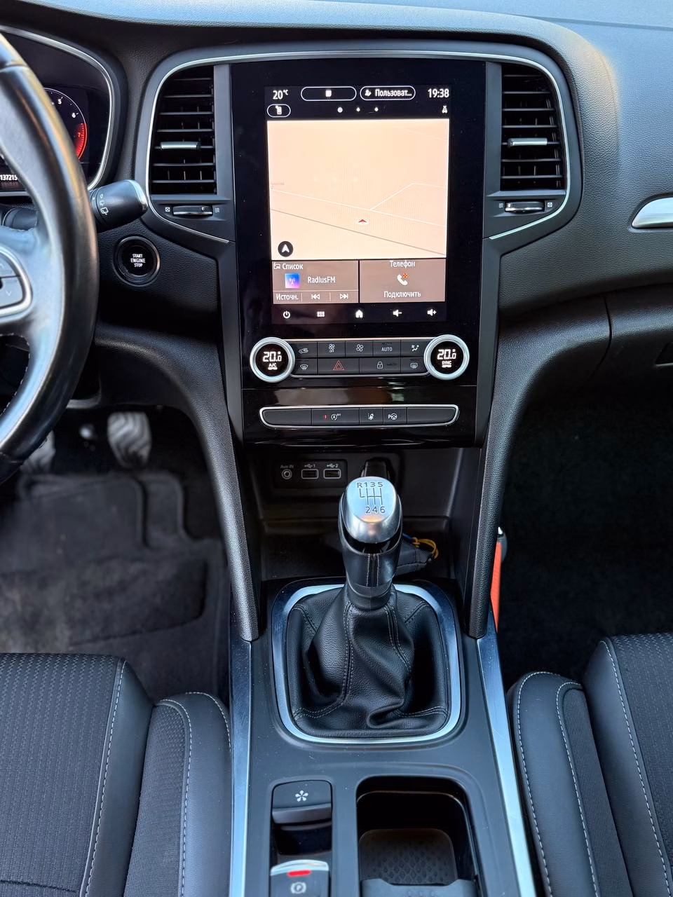 Renault Megane фото 15