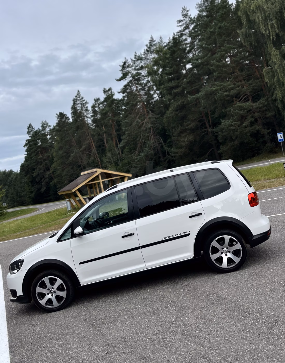 Volkswagen Touran фото 2