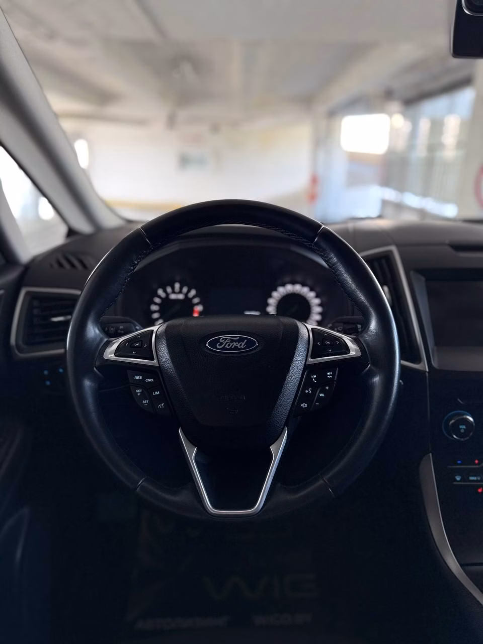 Ford S-MAX фото 14