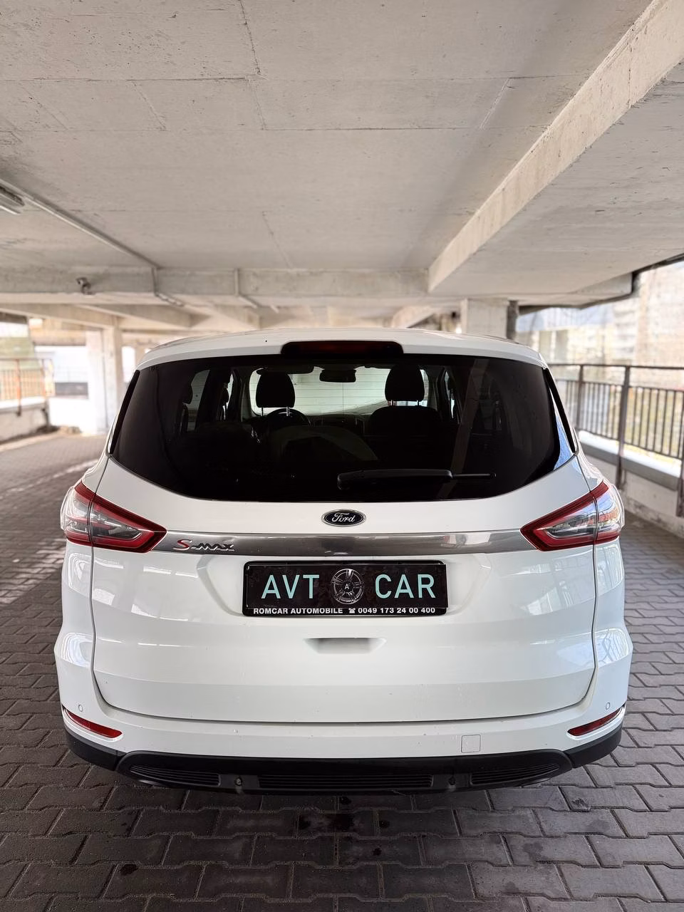 Ford S-MAX фото 6