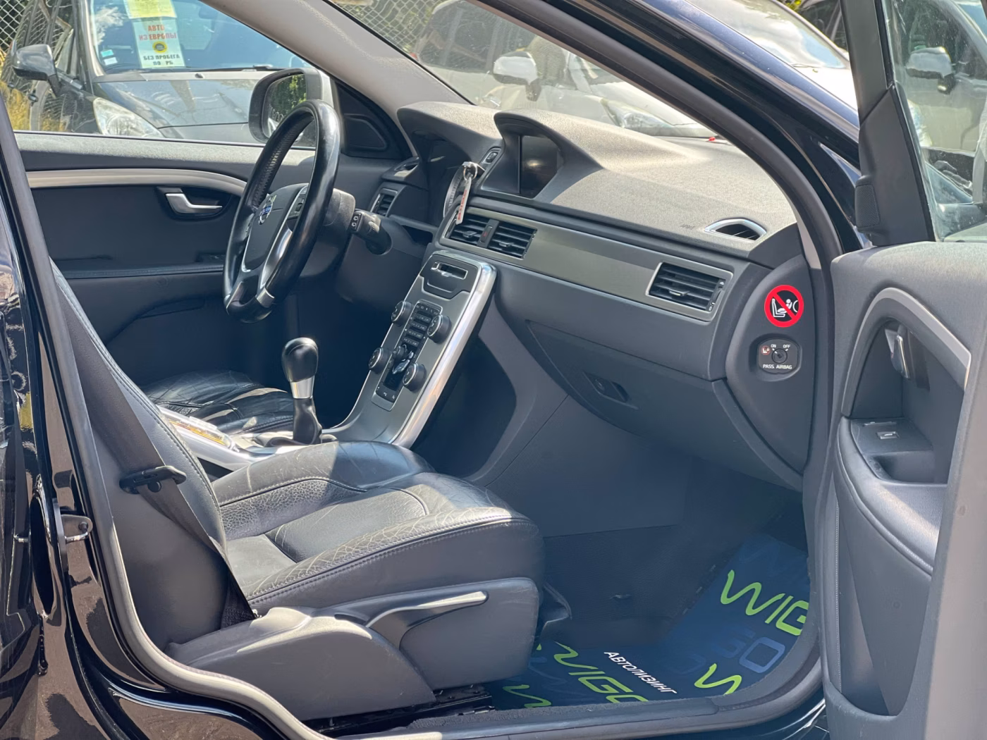 Volvo V70 фото 19