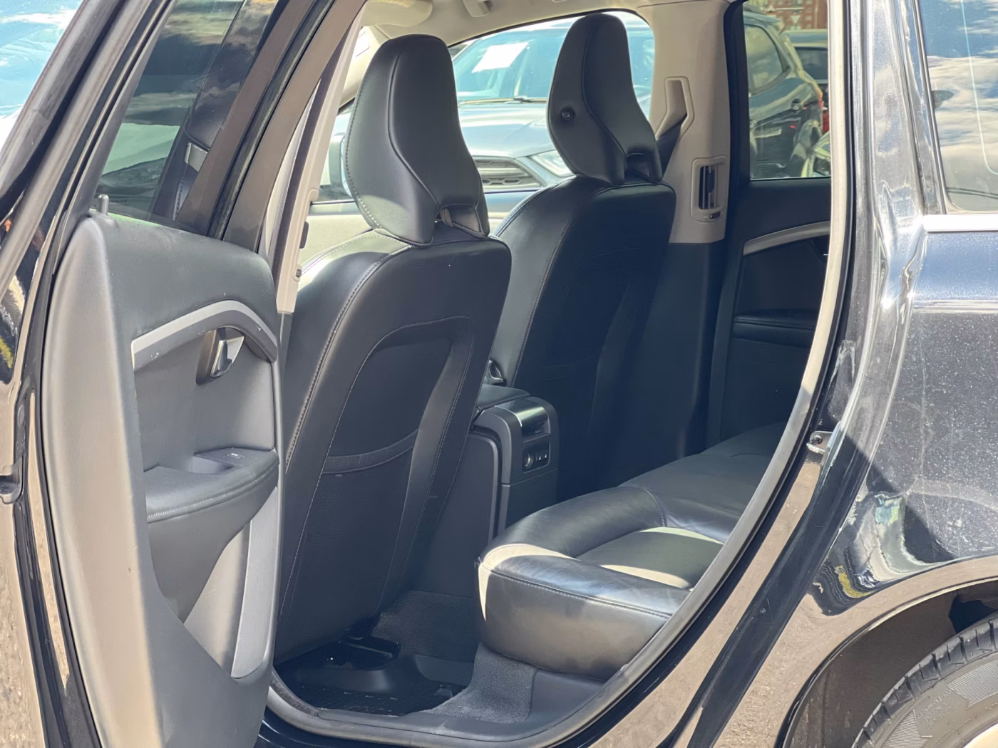 Volvo V70 фото 16