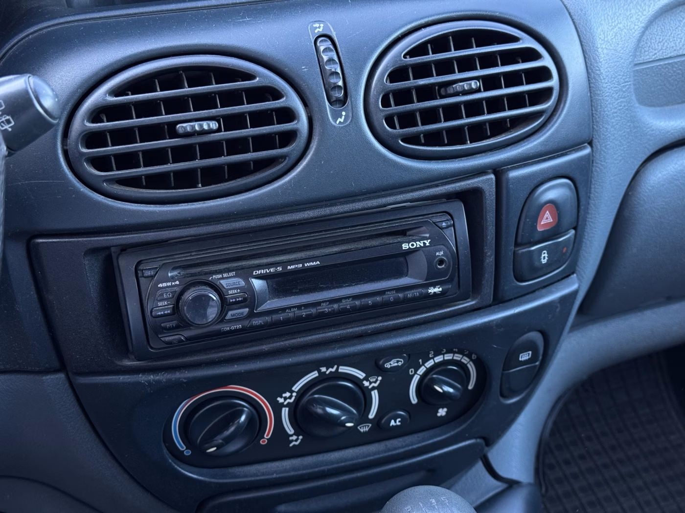 Renault Scenic фото 16