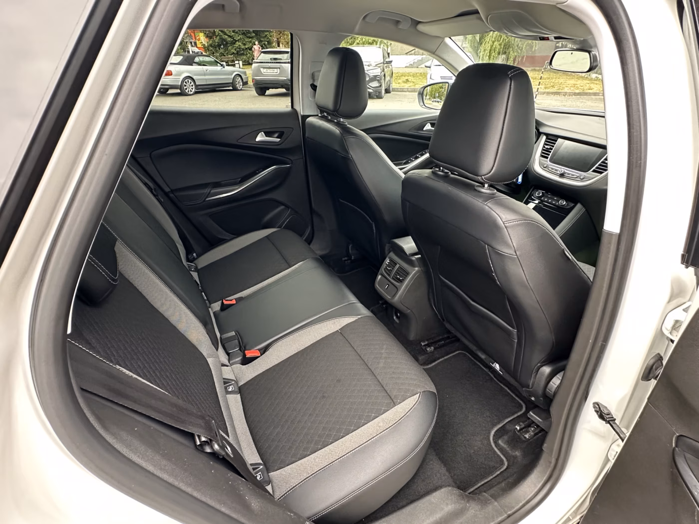 Opel Grandland X фото 14