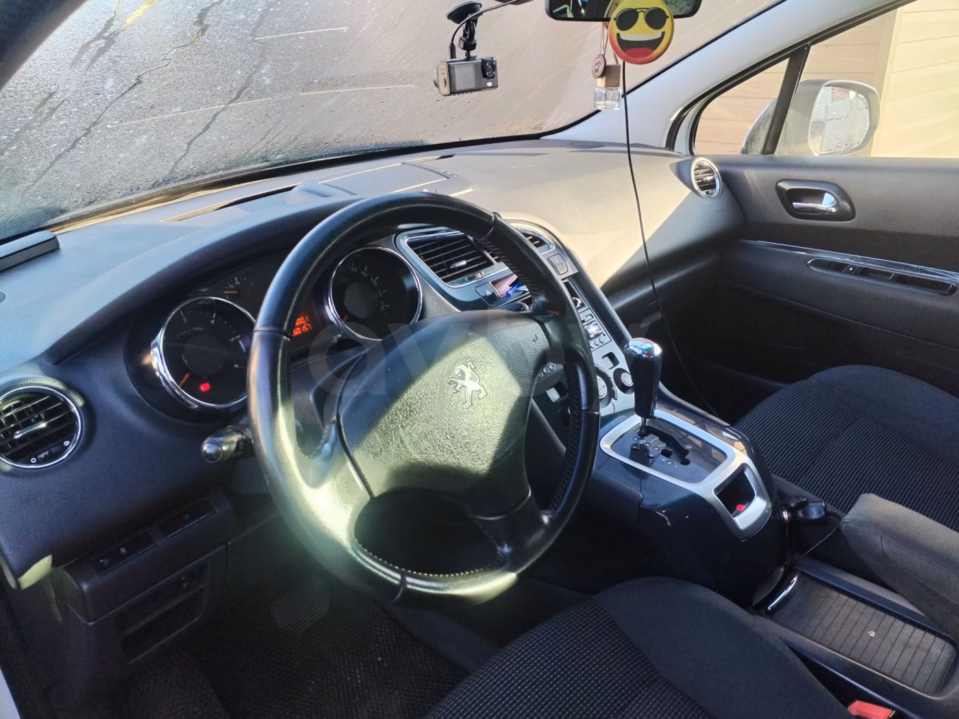 Peugeot 5008 фото 4