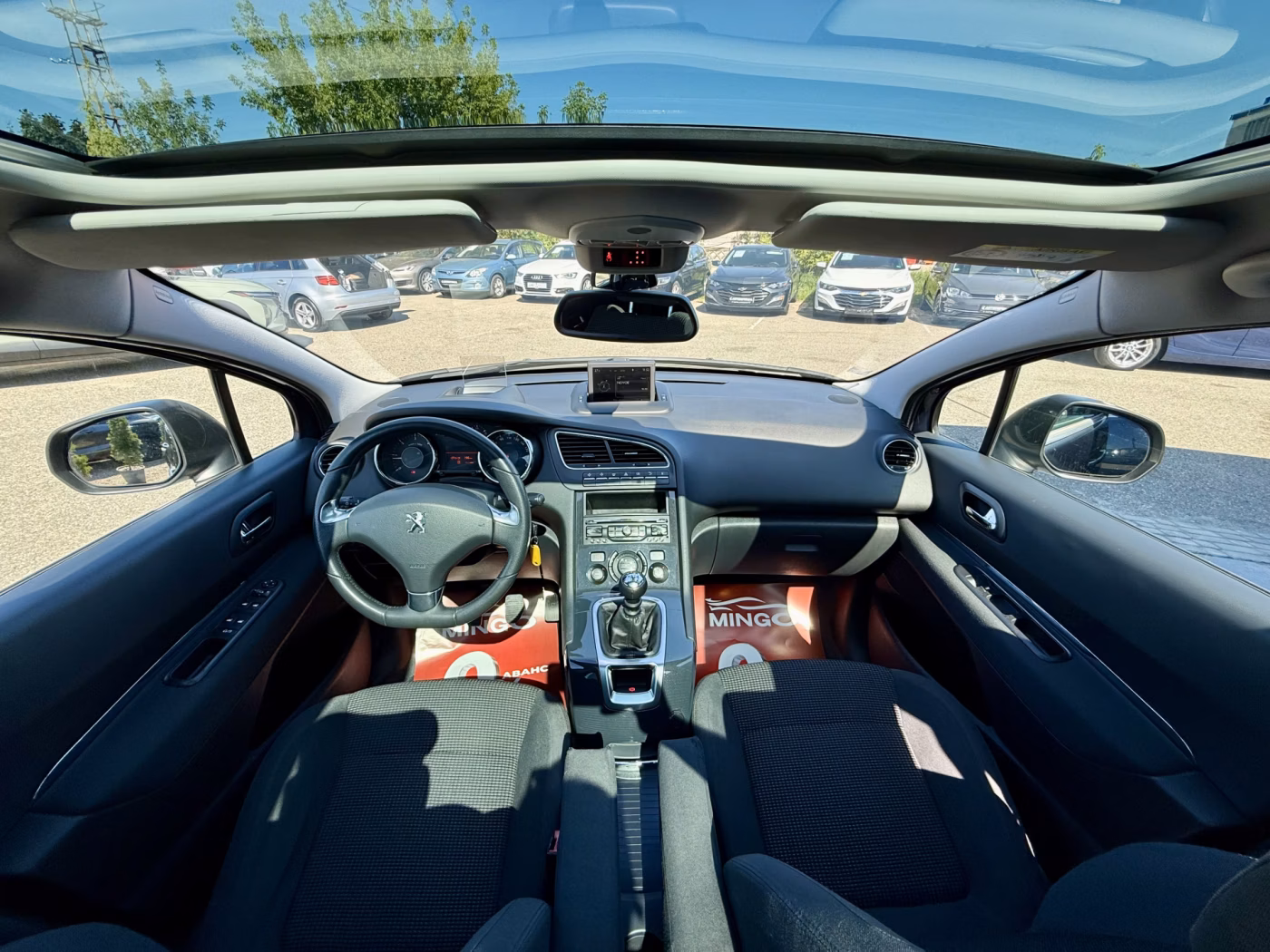 Peugeot 5008 фото 18