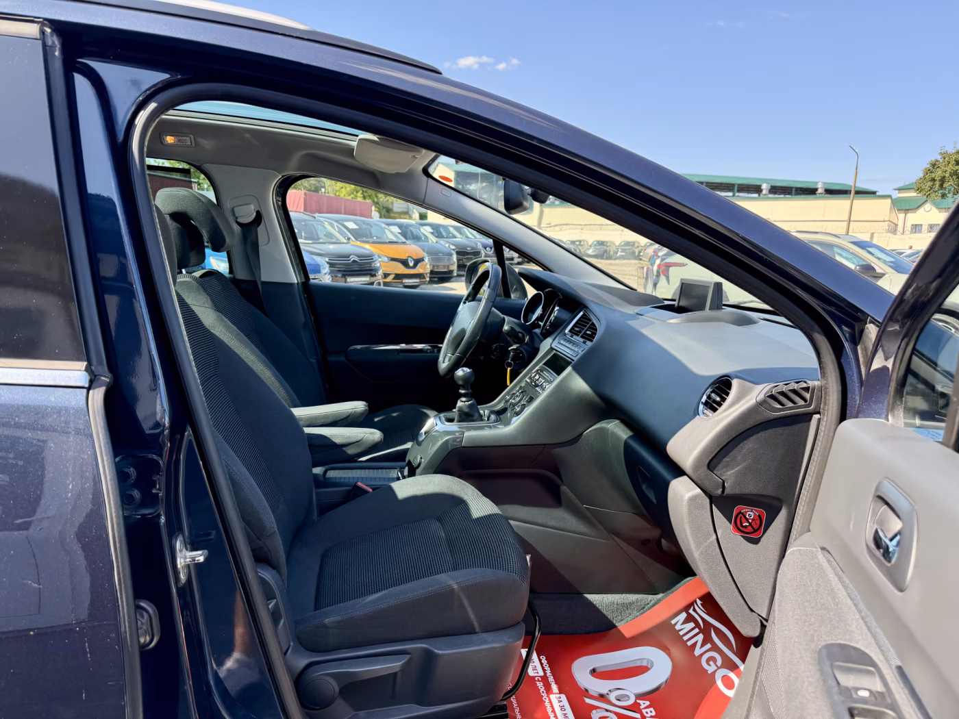 Peugeot 5008 фото 25